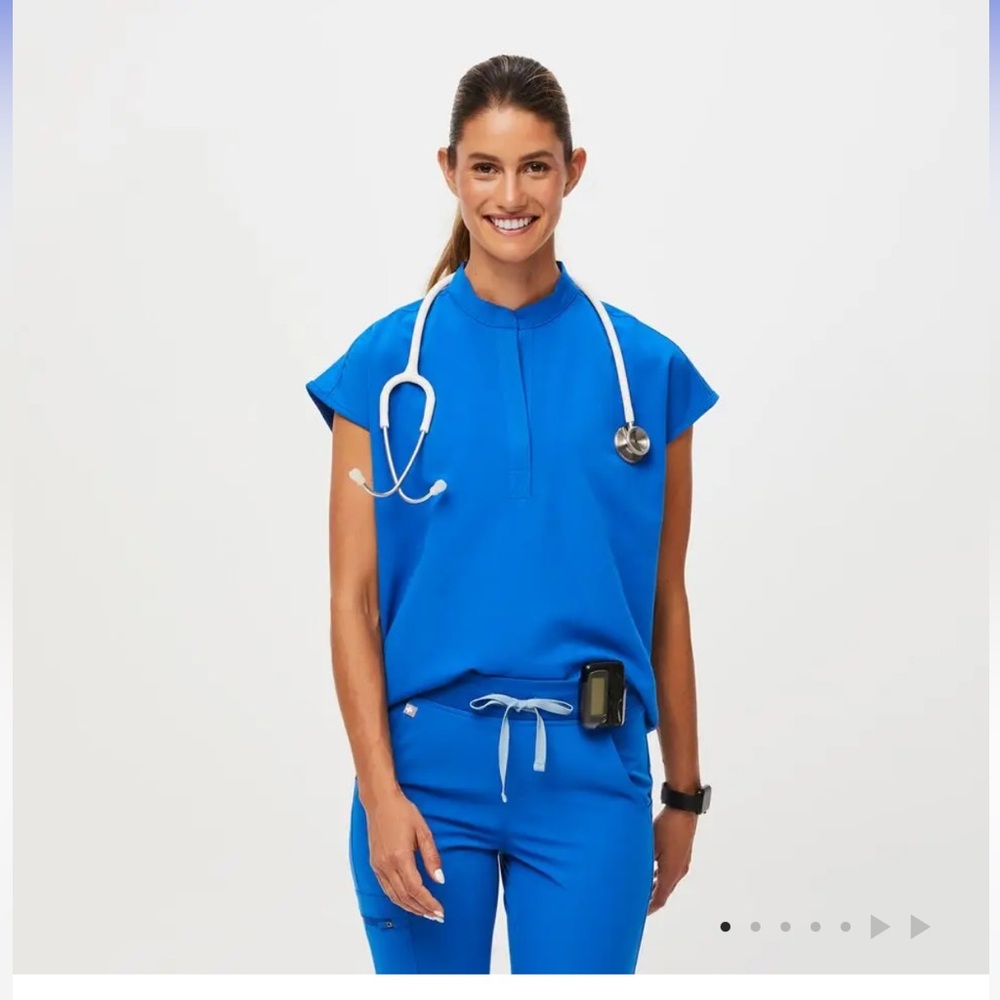 Rafaella Women's Blue Scrub Set M